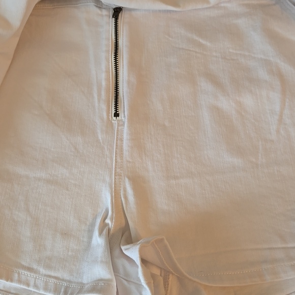 Torrid White Jean Skort Size 22 - Picture 7 of 8
